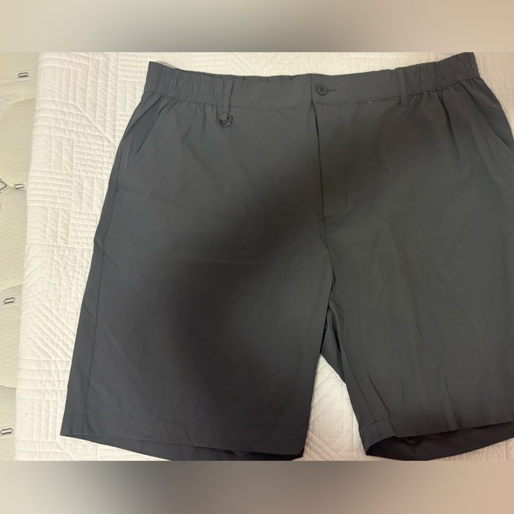 Coofandy Gray Casual Shorts with Button Accent